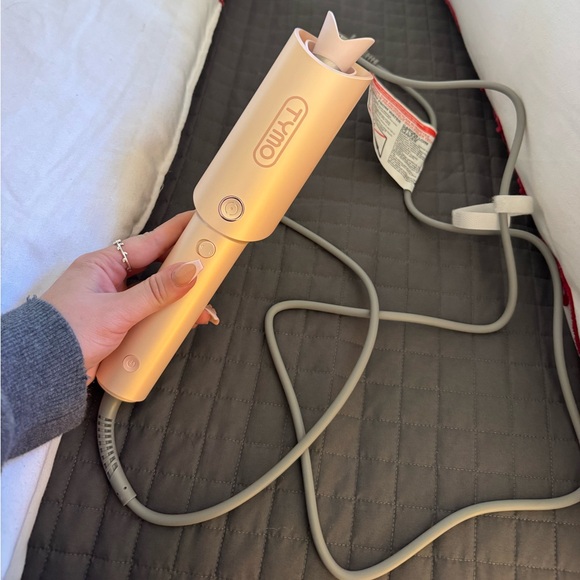 TYMO CurlPro Automatic Curling Iron - Cream - Picture 2 of 2